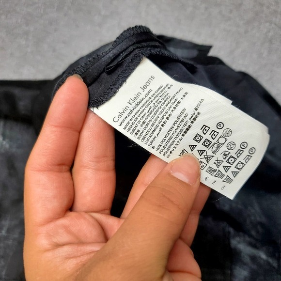 Calvin Klein Black Marble Sleeveless Flowy Top - Picture 3 of 5